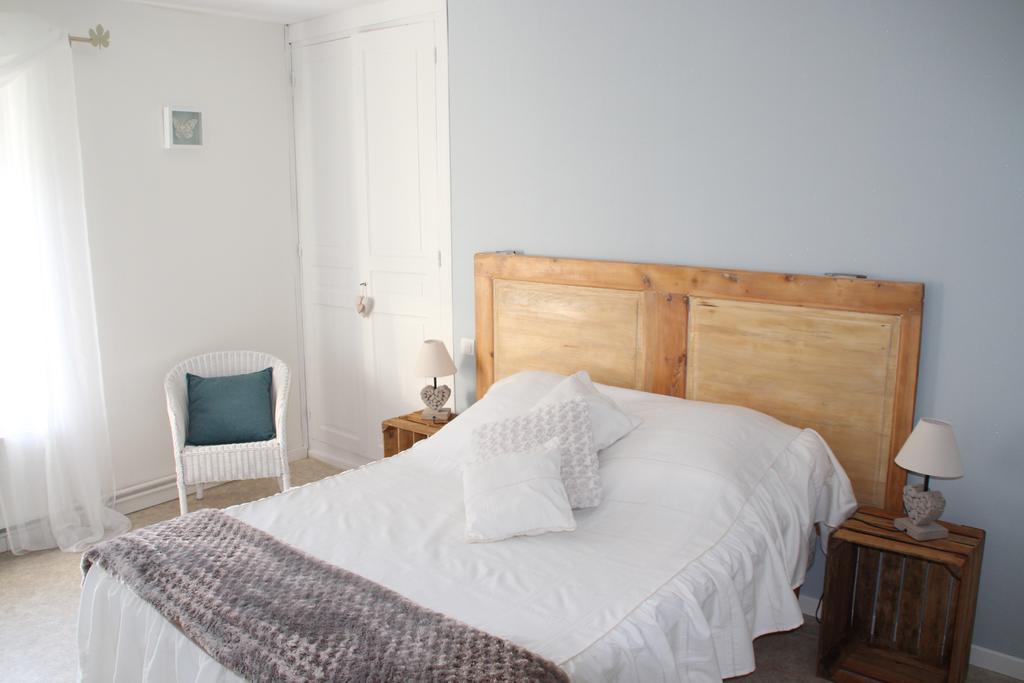 Au Repos Du Roi Bed & Breakfast Maisoncelle Exterior photo